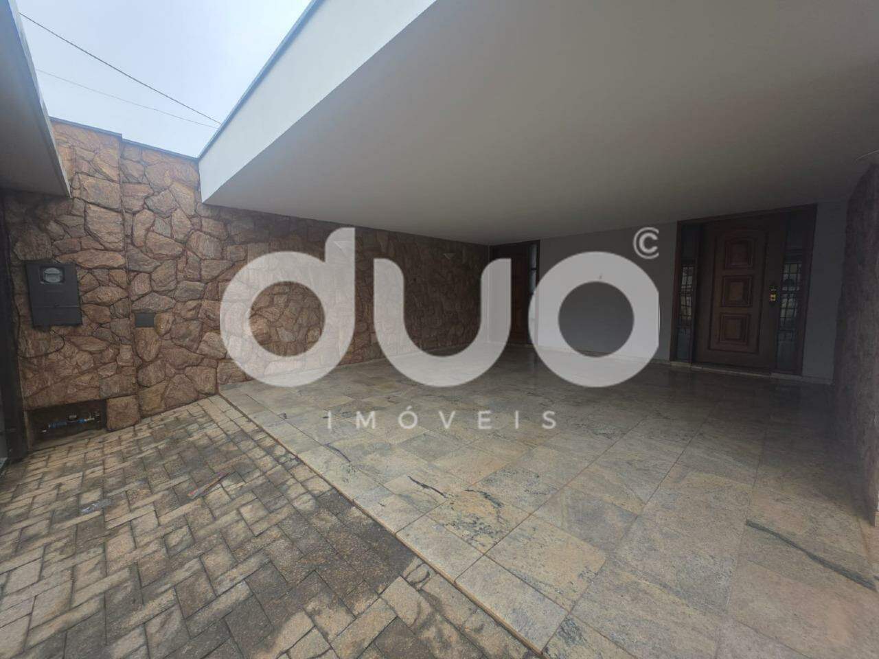 Casa para aluguel no Vila Rezende: 