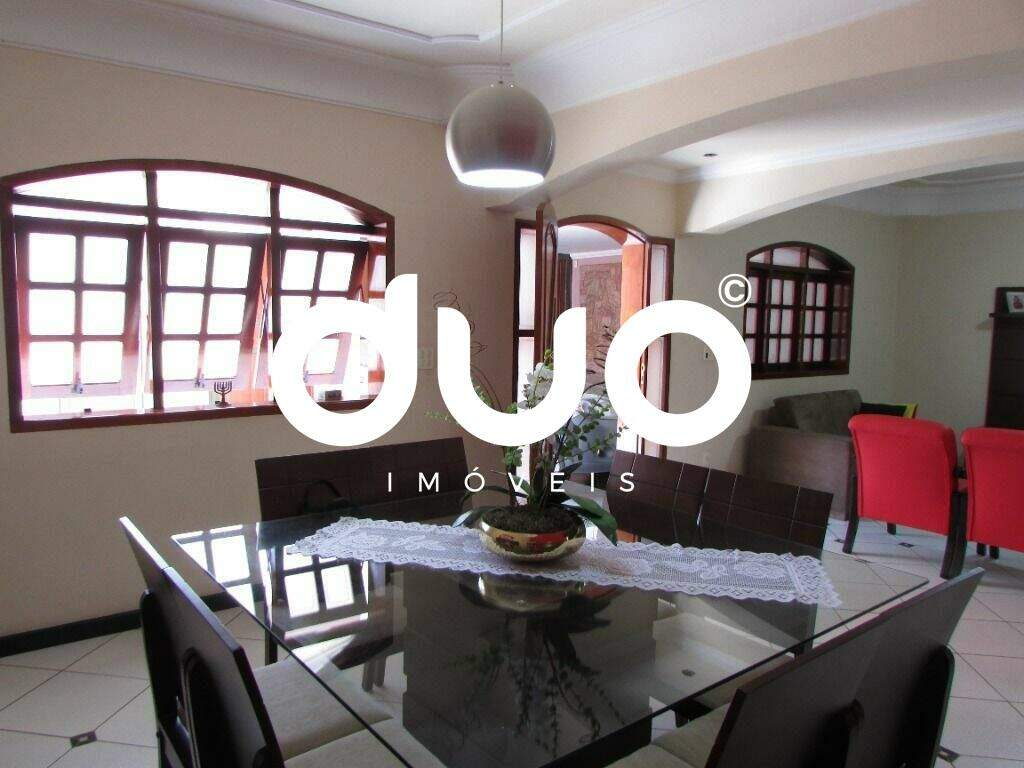 Casa à venda no Piracicamirim: 