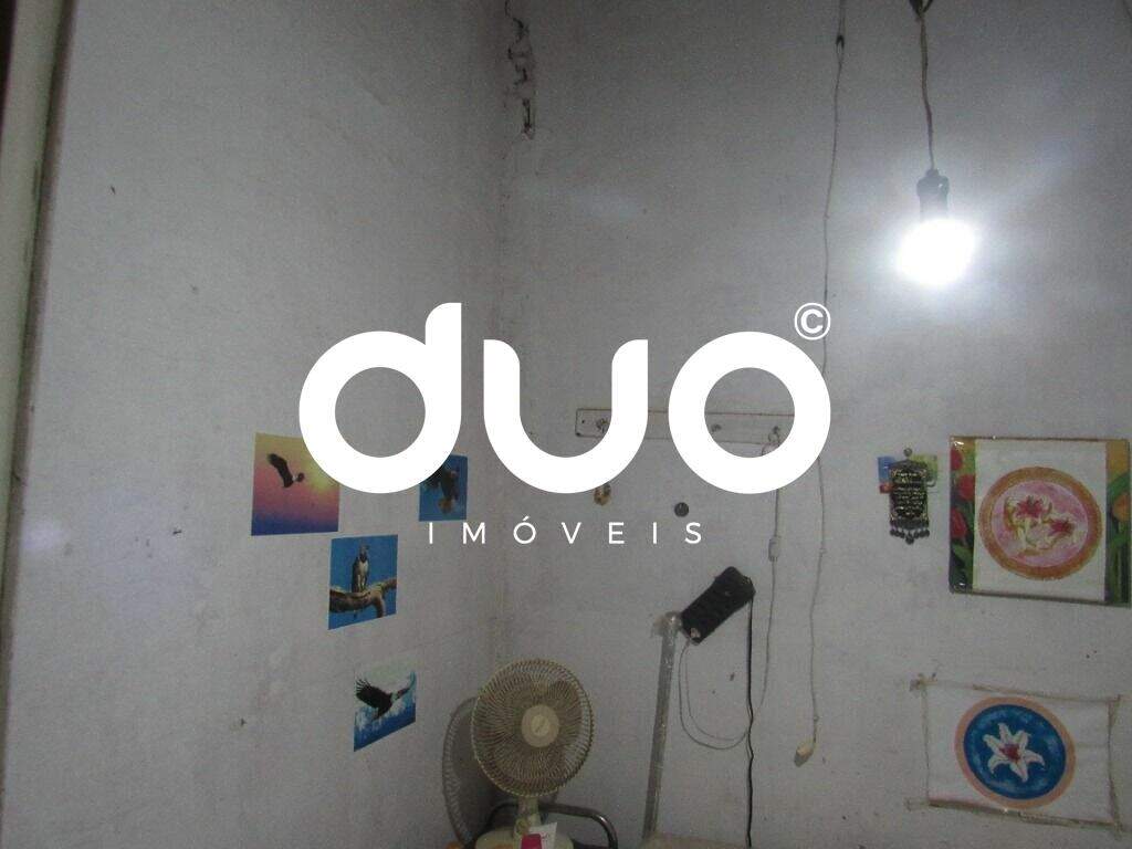 Casa à venda no Centro: 