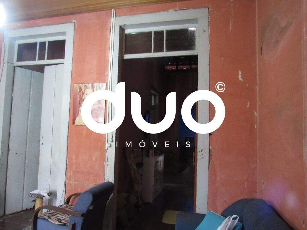 Casa à venda no Centro: 