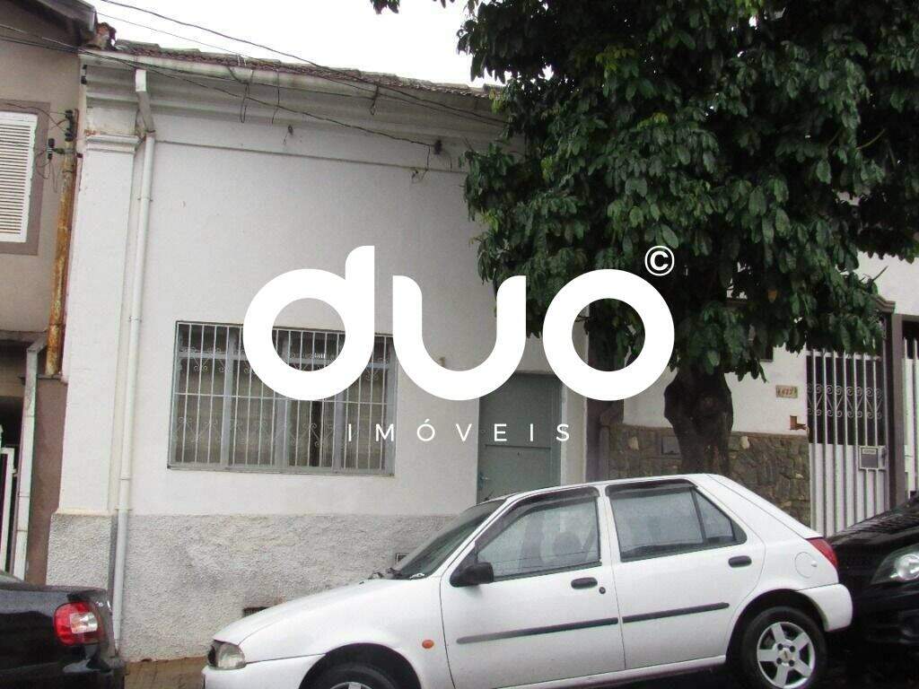 Casa à venda no Centro: 