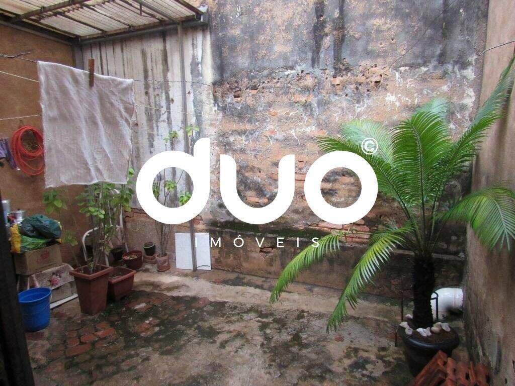 Casa à venda no Centro: 