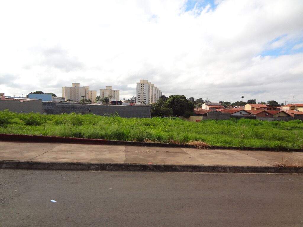 Área à venda no Jardim Nova Iguaçu: 