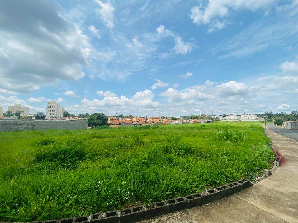 Área à venda no Jardim Nova Iguaçu: 