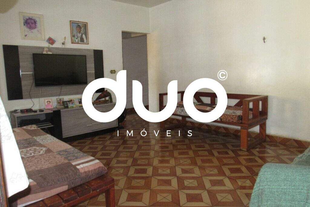 Casa à venda no Jardim Itapuã: 