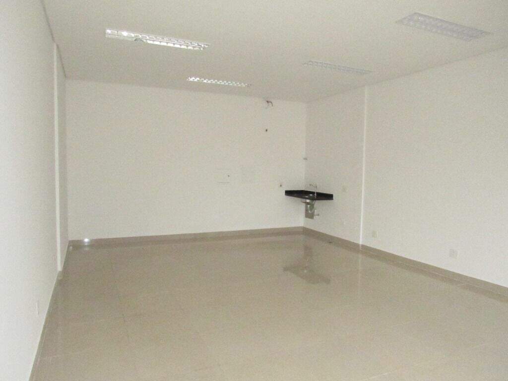 Sala para aluguel no Centro: 