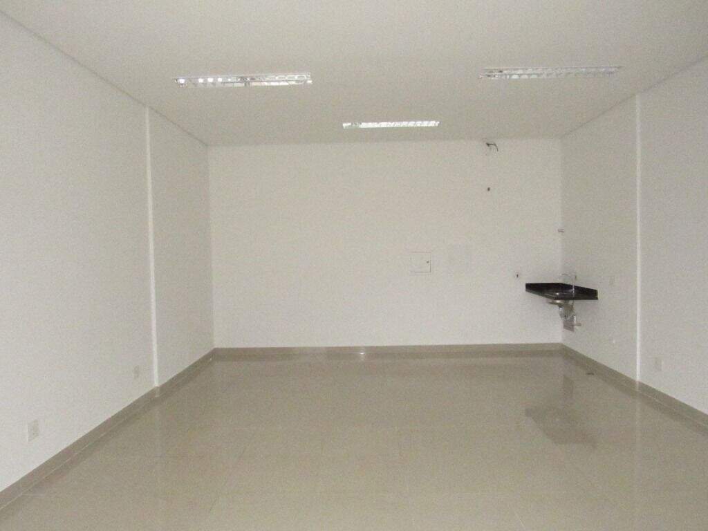 Sala para aluguel no Centro: 