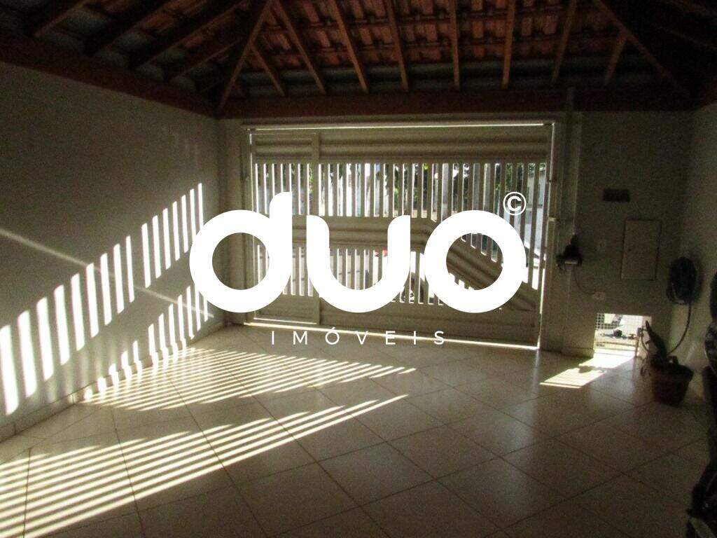 Casa à venda no Jardim Itapuã: 