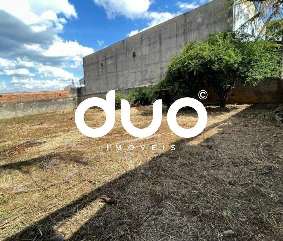 Terreno à venda no Loteamento Santa Rosa: 