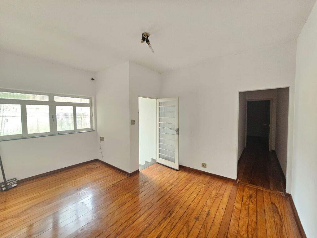 Casa para aluguel no Centro: 