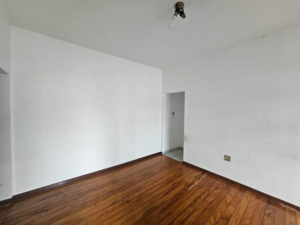 Casa para aluguel no Centro: 