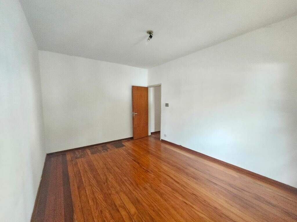 Casa para aluguel no Centro: 
