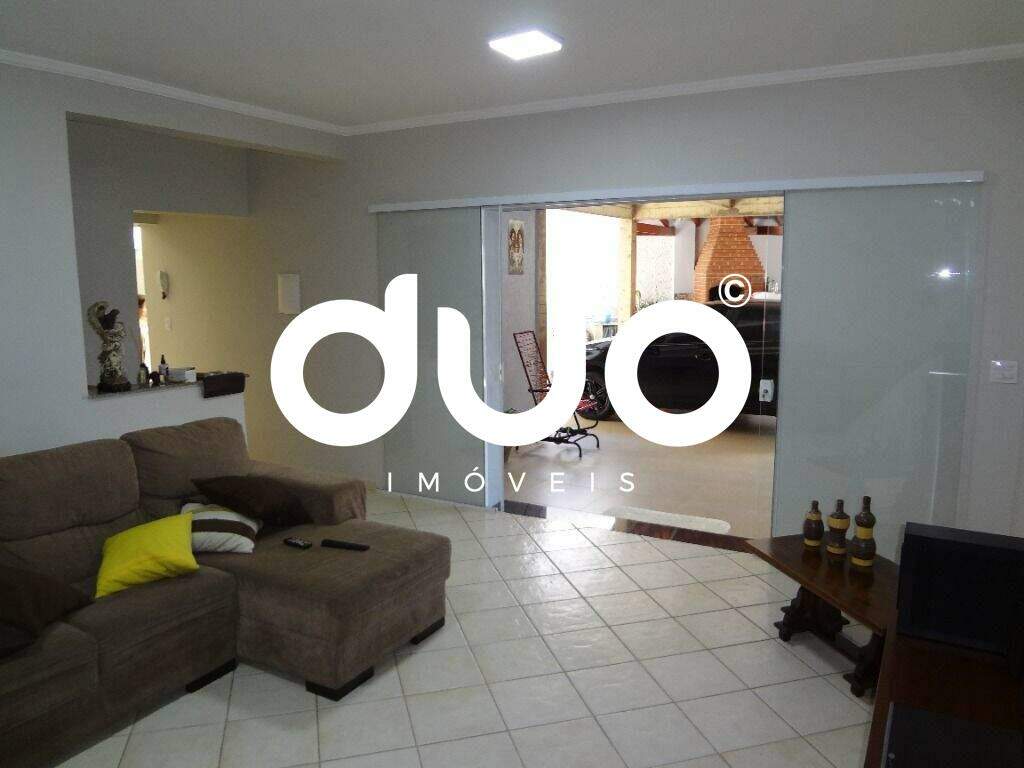 Casa à venda no Loteamento Chácaras Nazareth II: 
