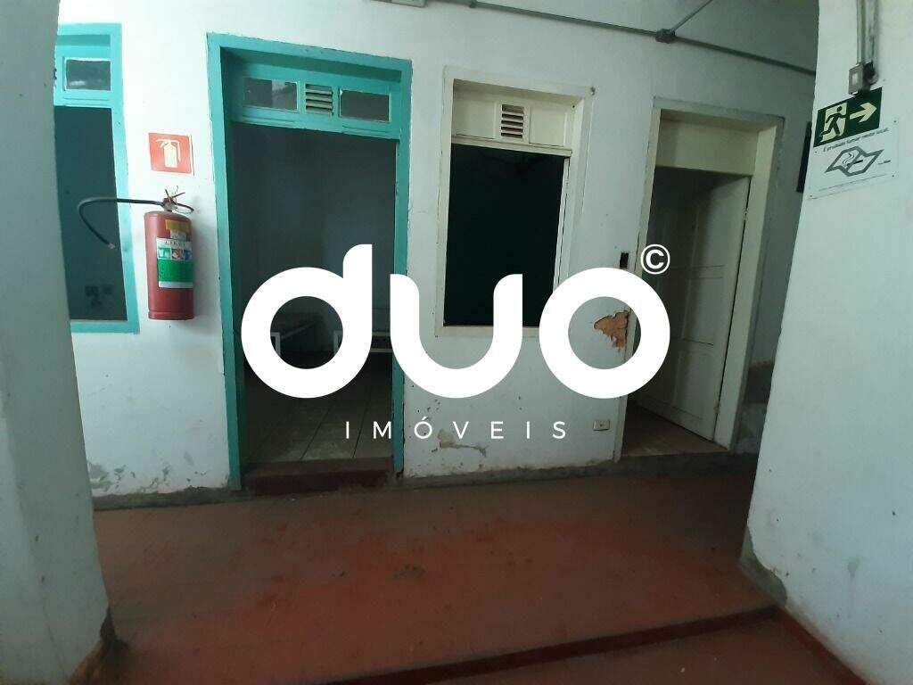Prédio à venda no Centro: 