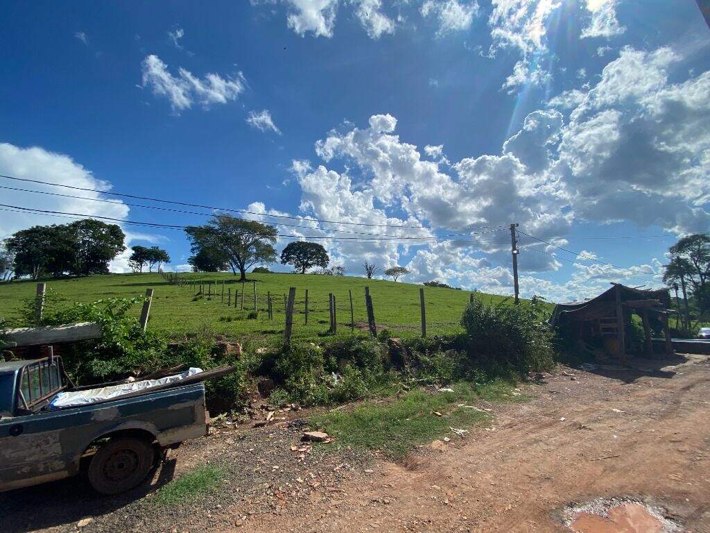 Área à venda no Monte Líbano: 