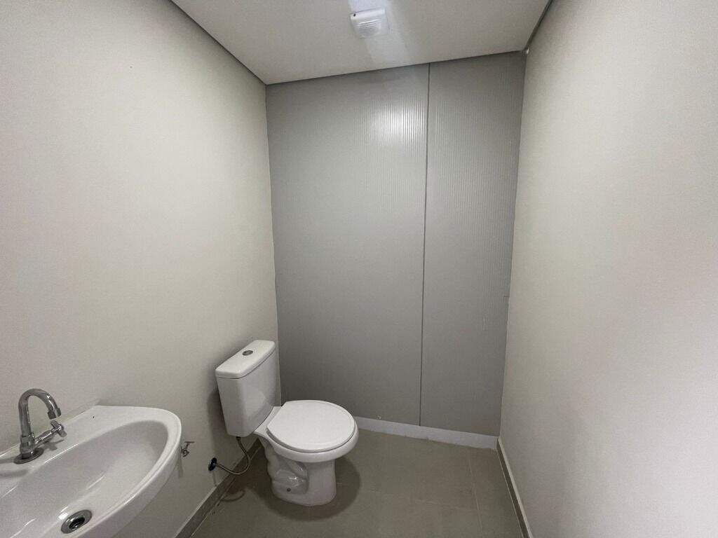 Salão para aluguel no Vila Rezende: 