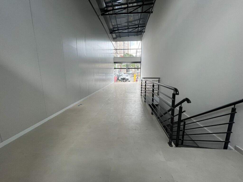 Salão para aluguel no Vila Rezende: 