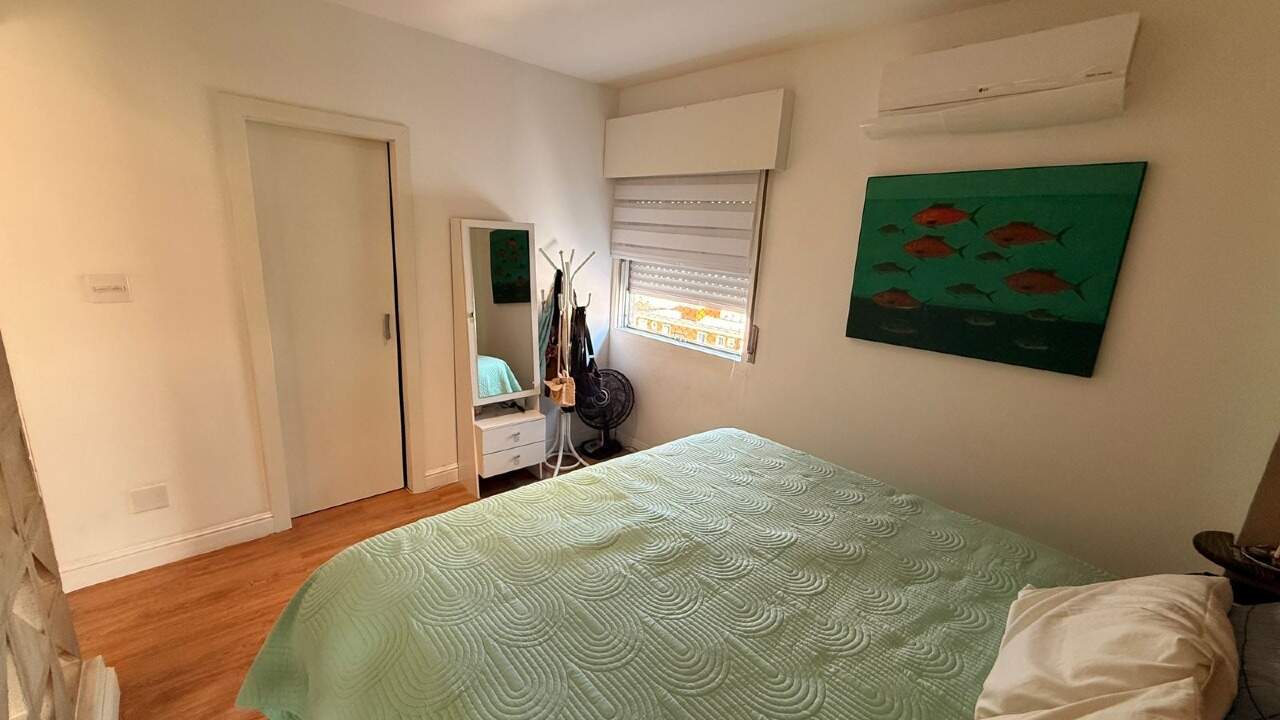 Apartamento à venda no Embaré: 