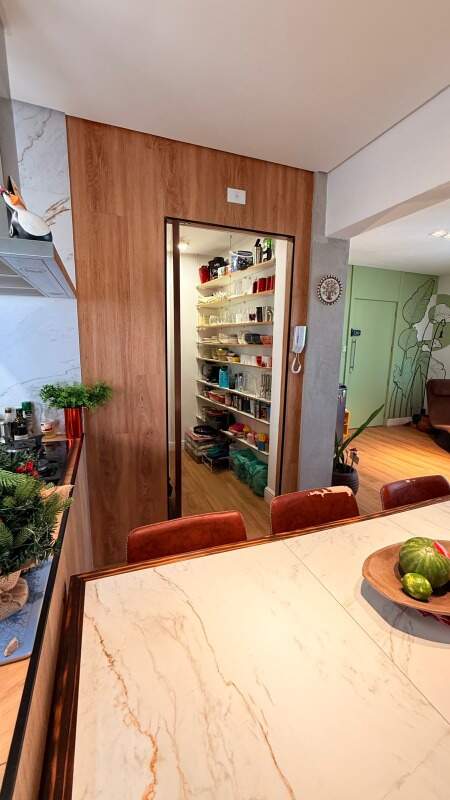 Apartamento à venda no Embaré: 