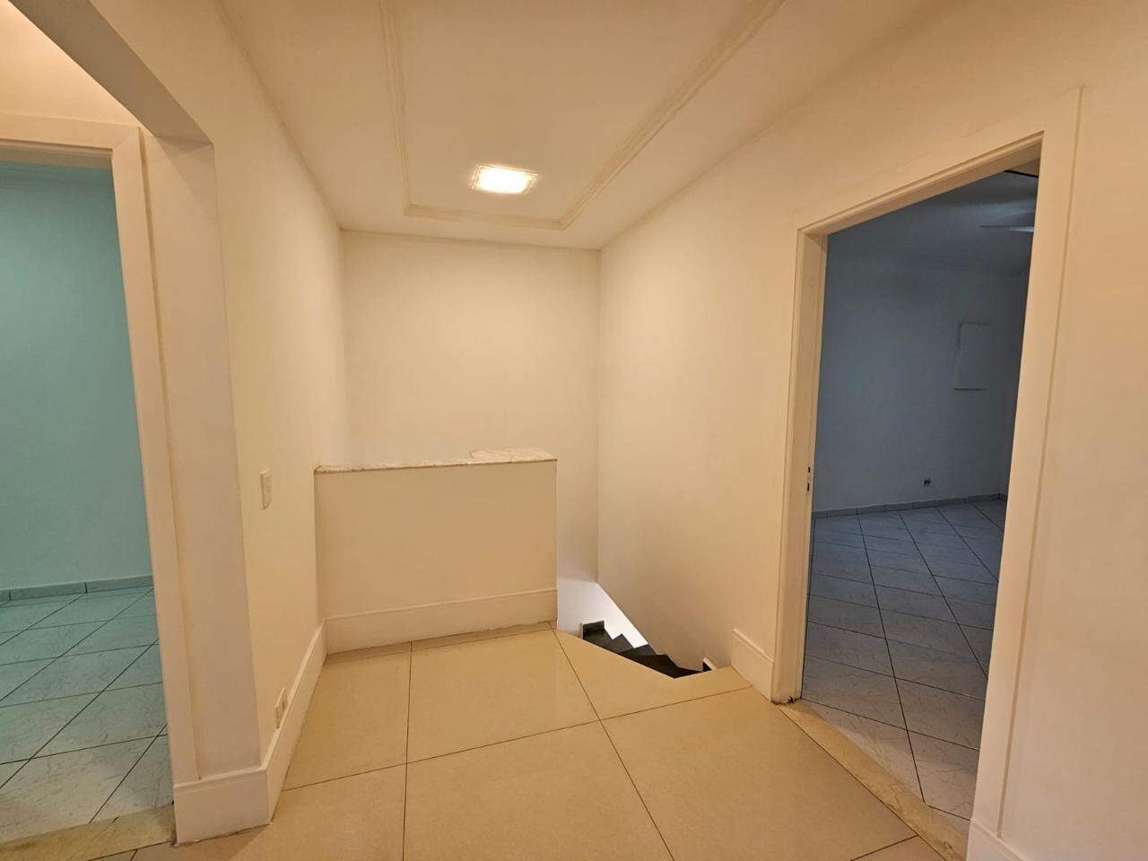 Sobrado à venda no Ponta da Praia: 