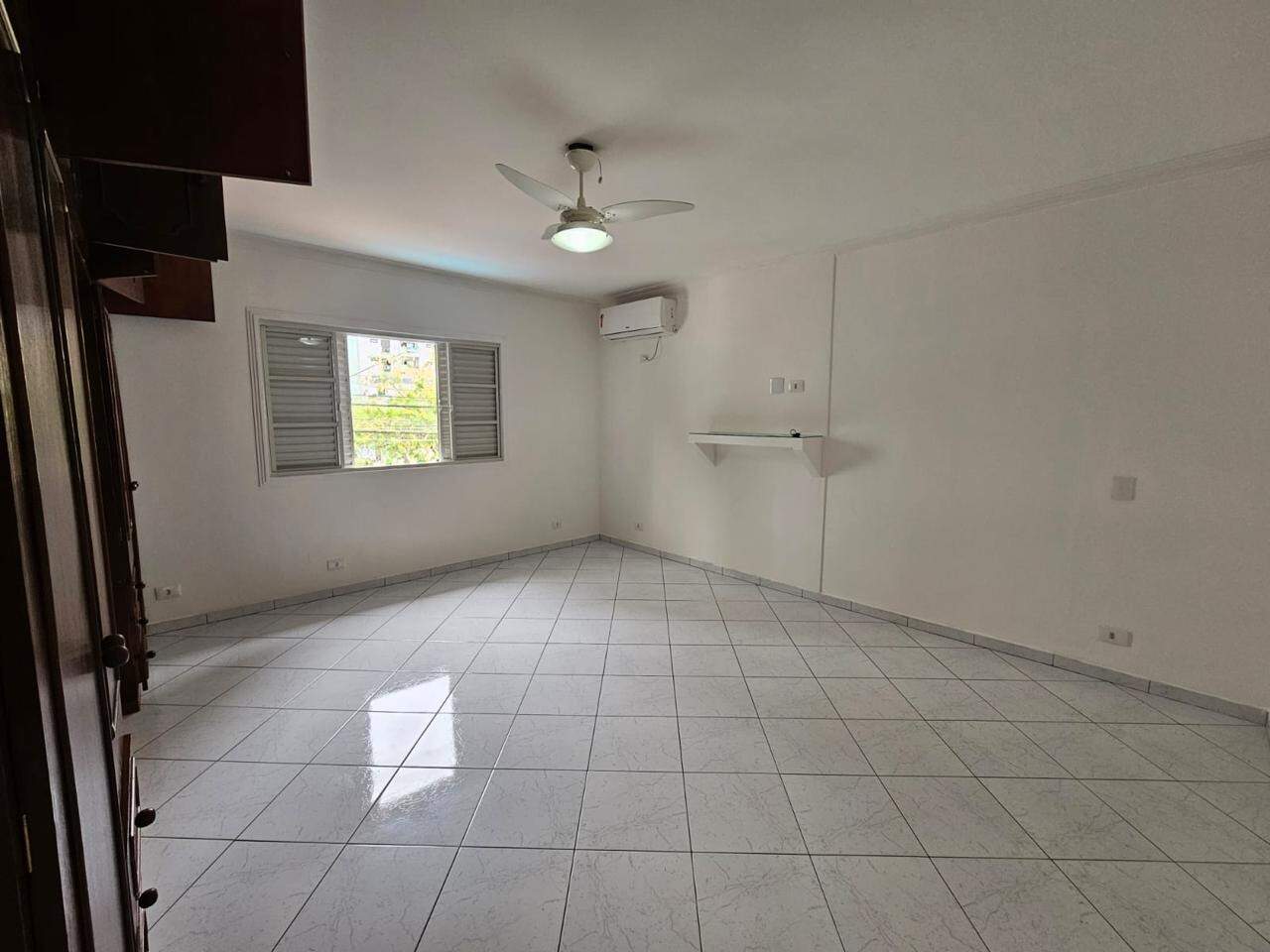 Sobrado à venda no Ponta da Praia: 