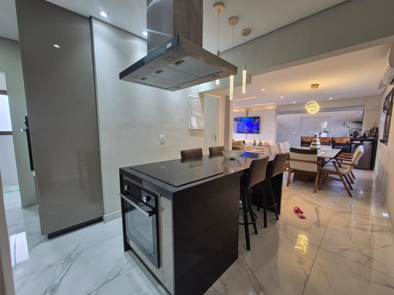 Cobertura à venda no Aparecida: 