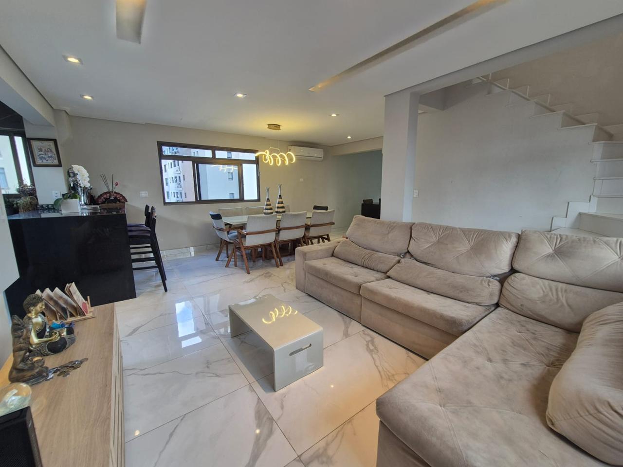 Cobertura à venda no Aparecida: 