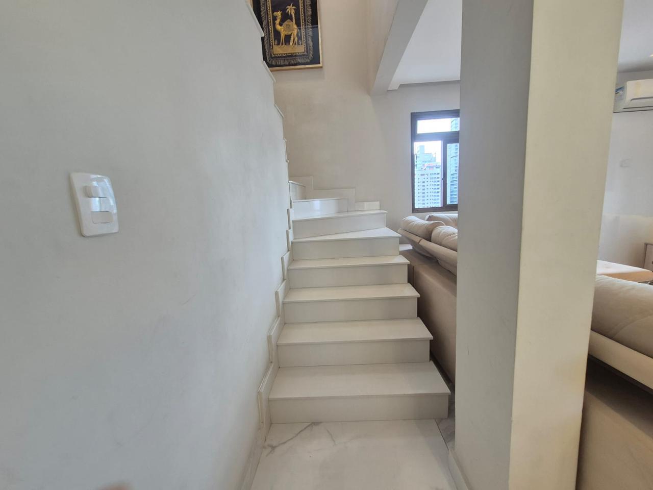 Cobertura à venda no Aparecida: 