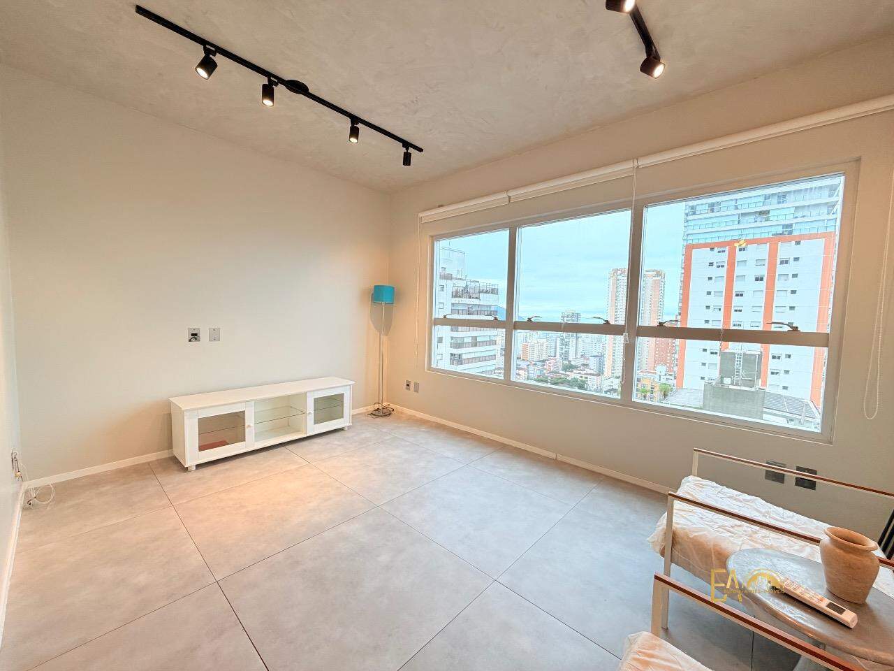 Apartamento à venda no Embaré: 
