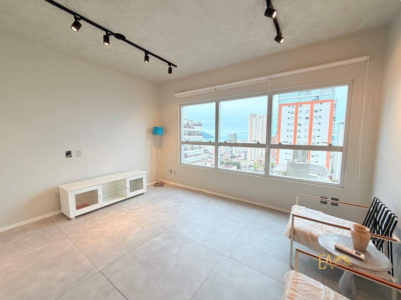 Apartamento à venda no Embaré: 