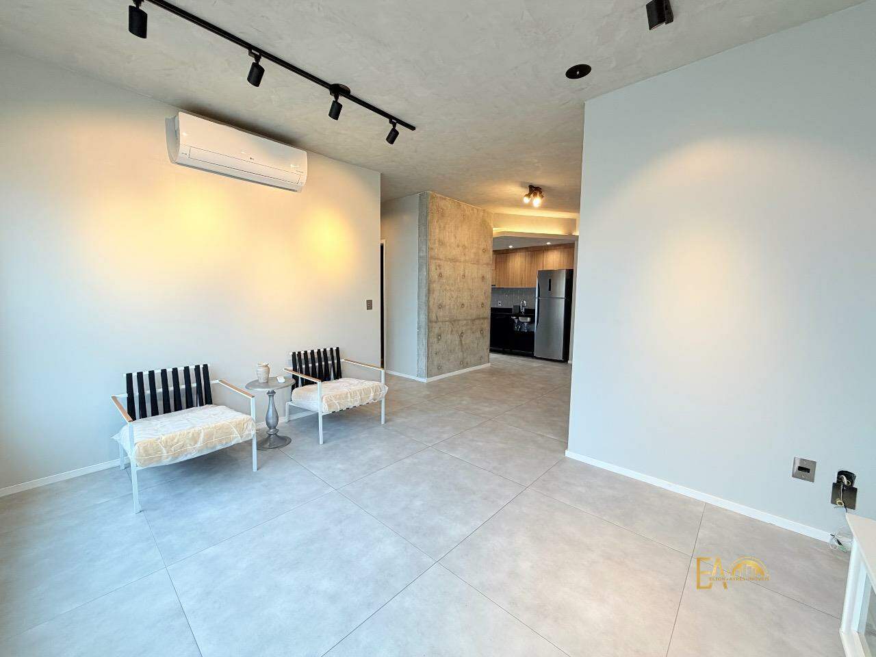 Apartamento à venda no Embaré: 