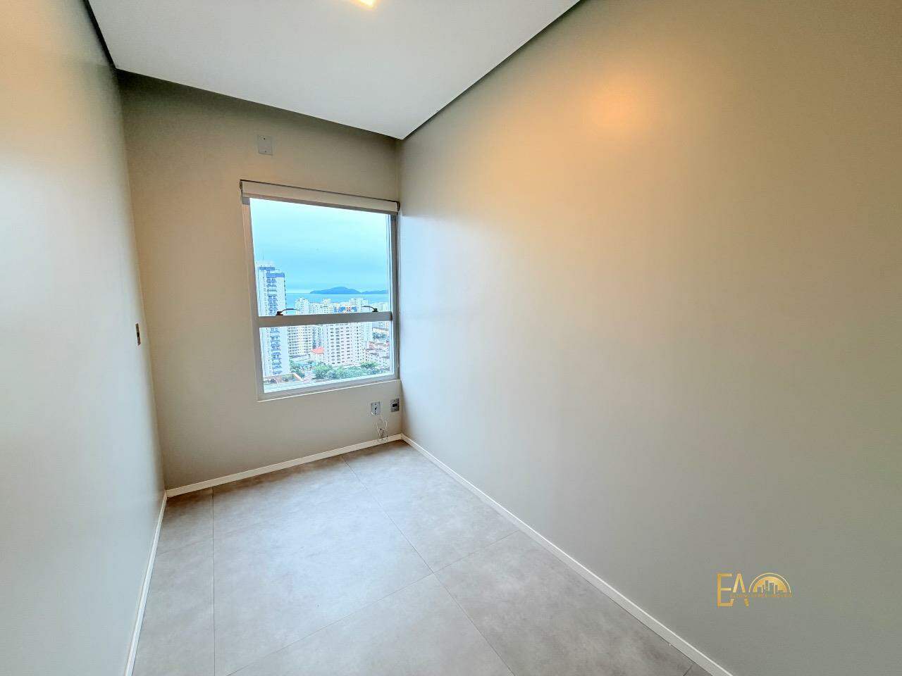 Apartamento à venda no Embaré: 