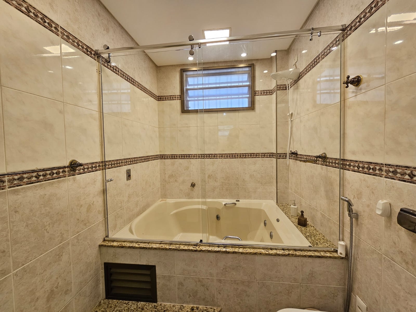 Casa à venda no Boqueirão: 