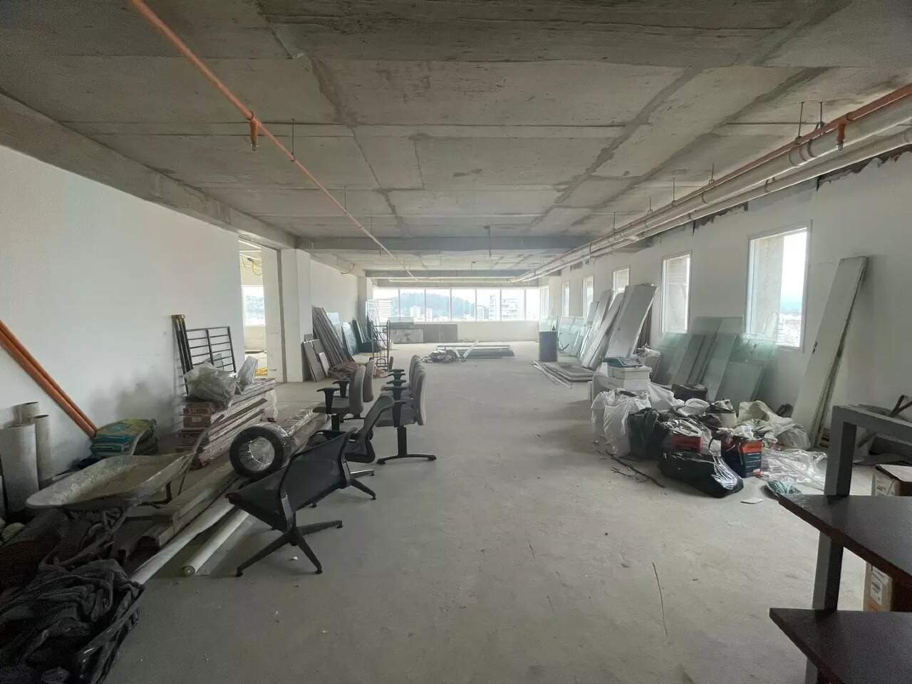 Sala para aluguel em Gonzaga, Santos - SP: 