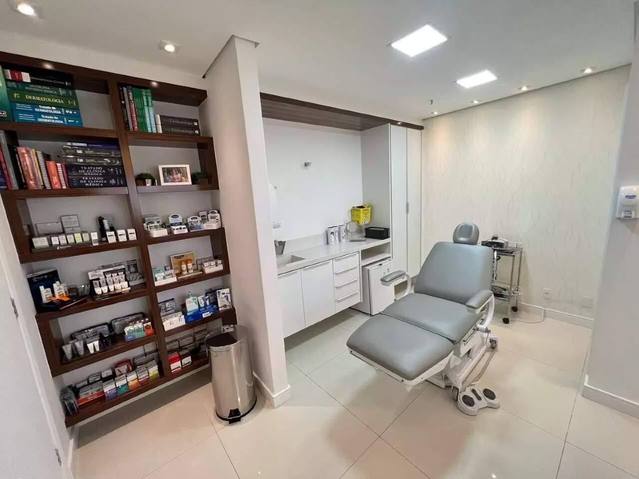  Conjunto Comercial para aluguel em Encruzilhada, Santos - SP: 