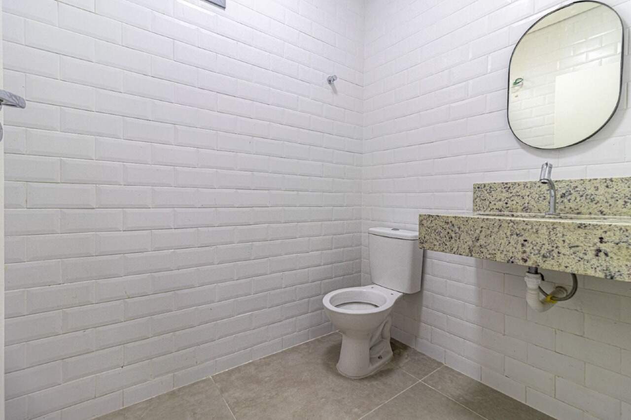 Conjunto Comercial para aluguel em Vila Mathias, Santos - SP: 
