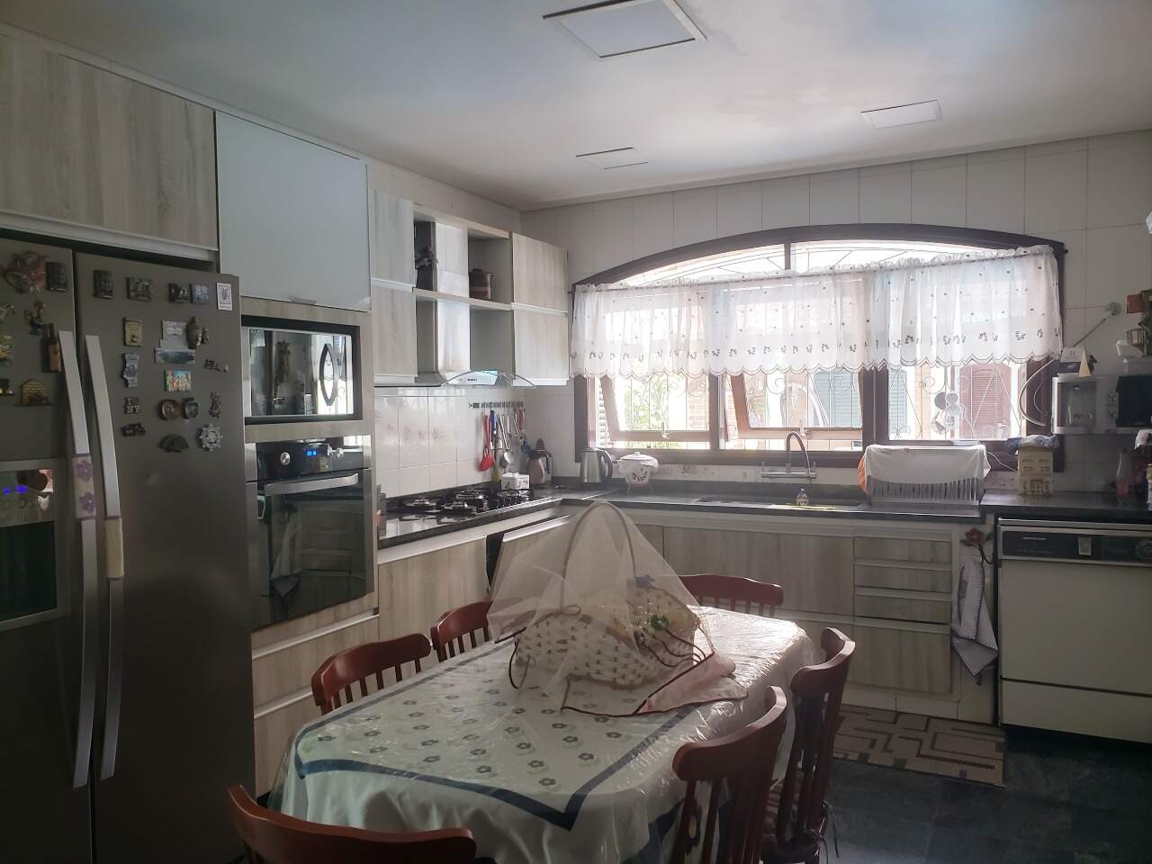 Casa à venda no Embaré: 
