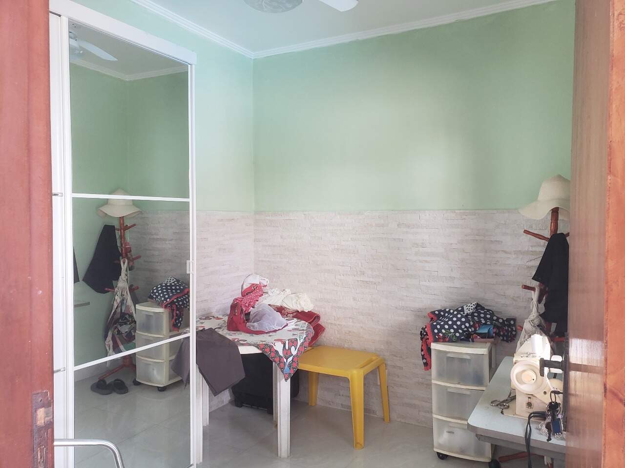 Casa à venda no Embaré: 