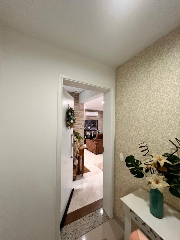 Apartamento à venda no Ponta da Praia: