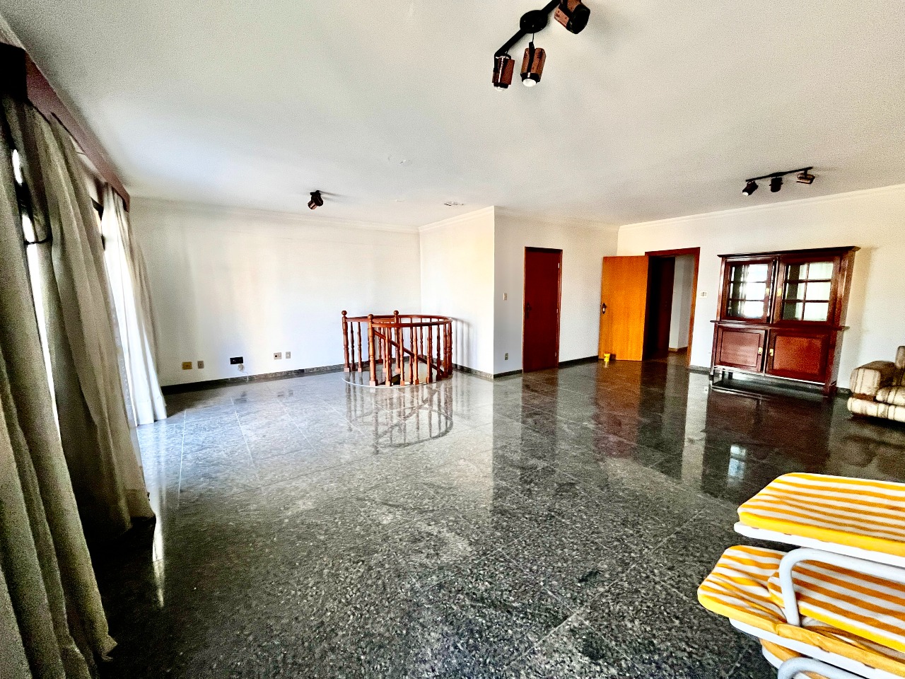 Cobertura à venda no Boqueirão: 