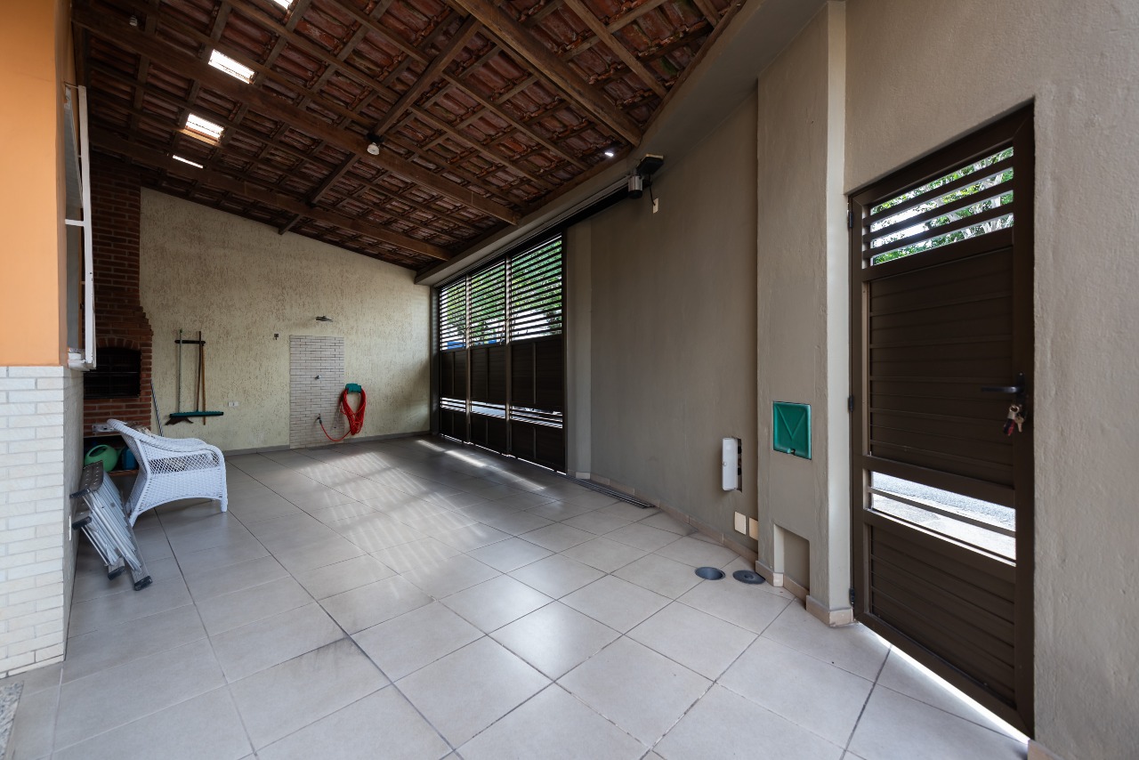 Casa para aluguel no Embaré: