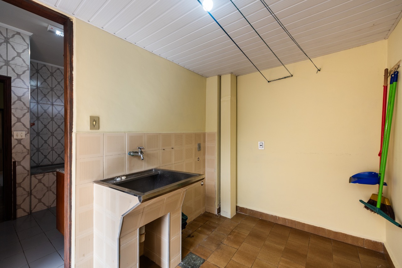 Casa para aluguel no Embaré: