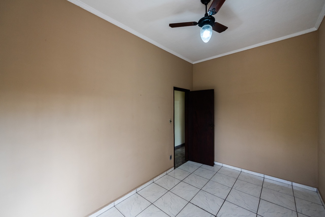 Casa para aluguel no Embaré: