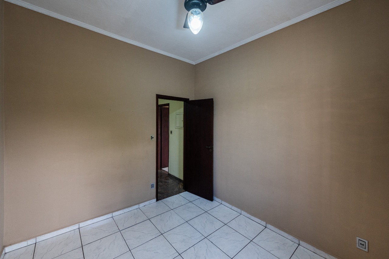 Casa para aluguel no Embaré: