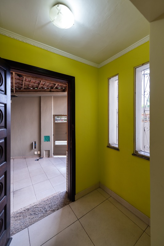 Casa para aluguel no Embaré: