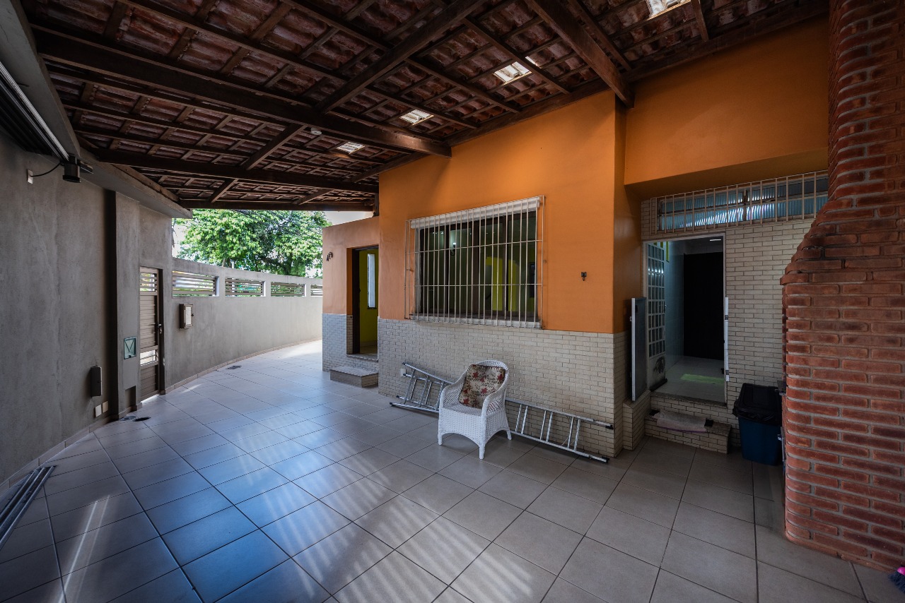 Casa para aluguel no Embaré: 