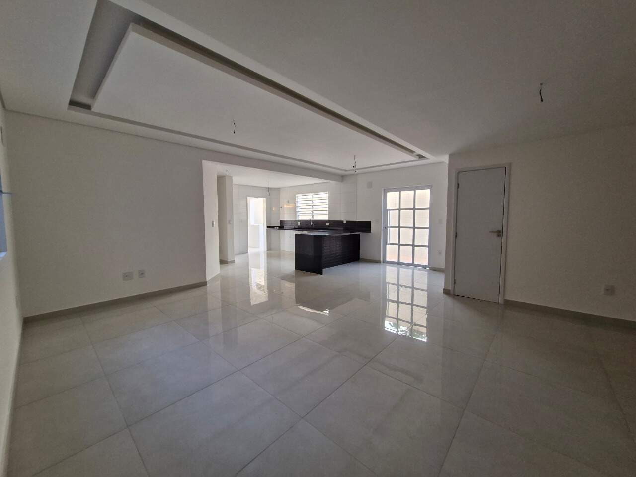 Casa à venda no Embaré: 