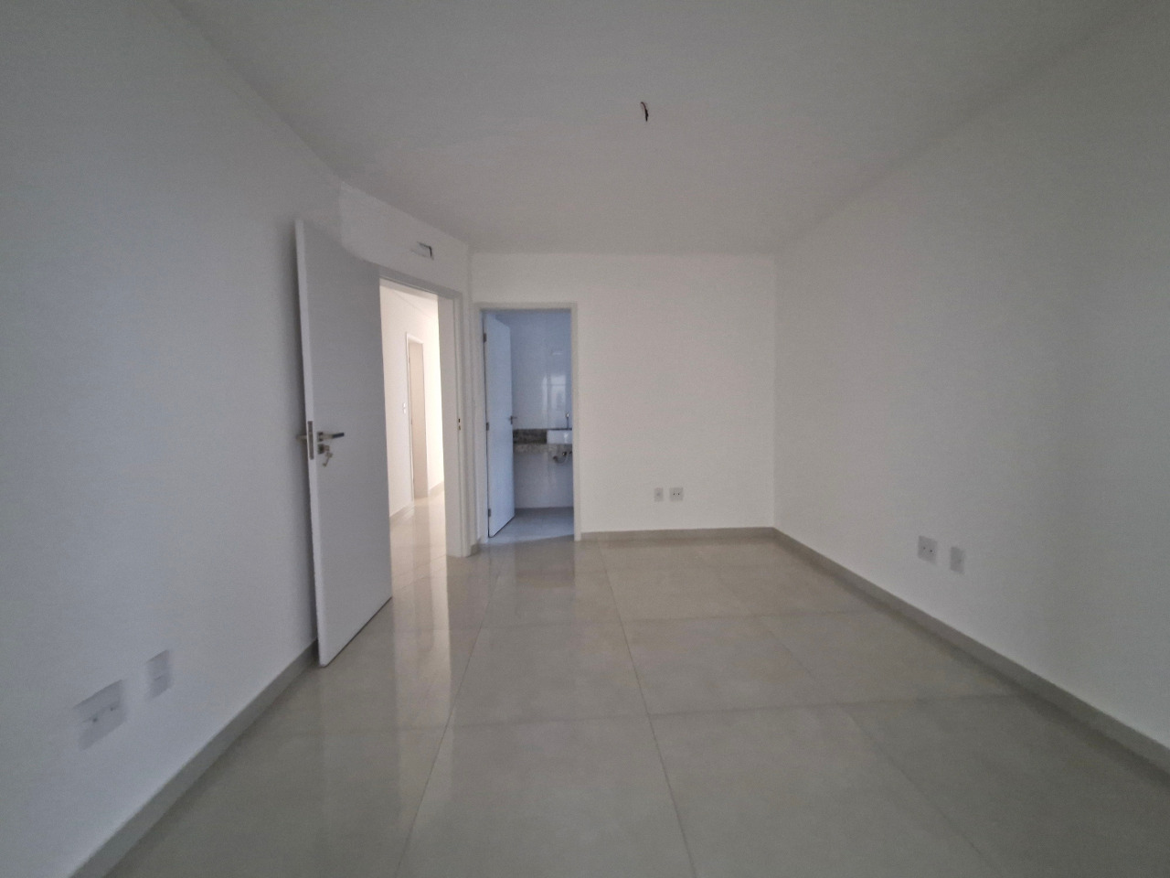 Casa à venda no Embaré: 