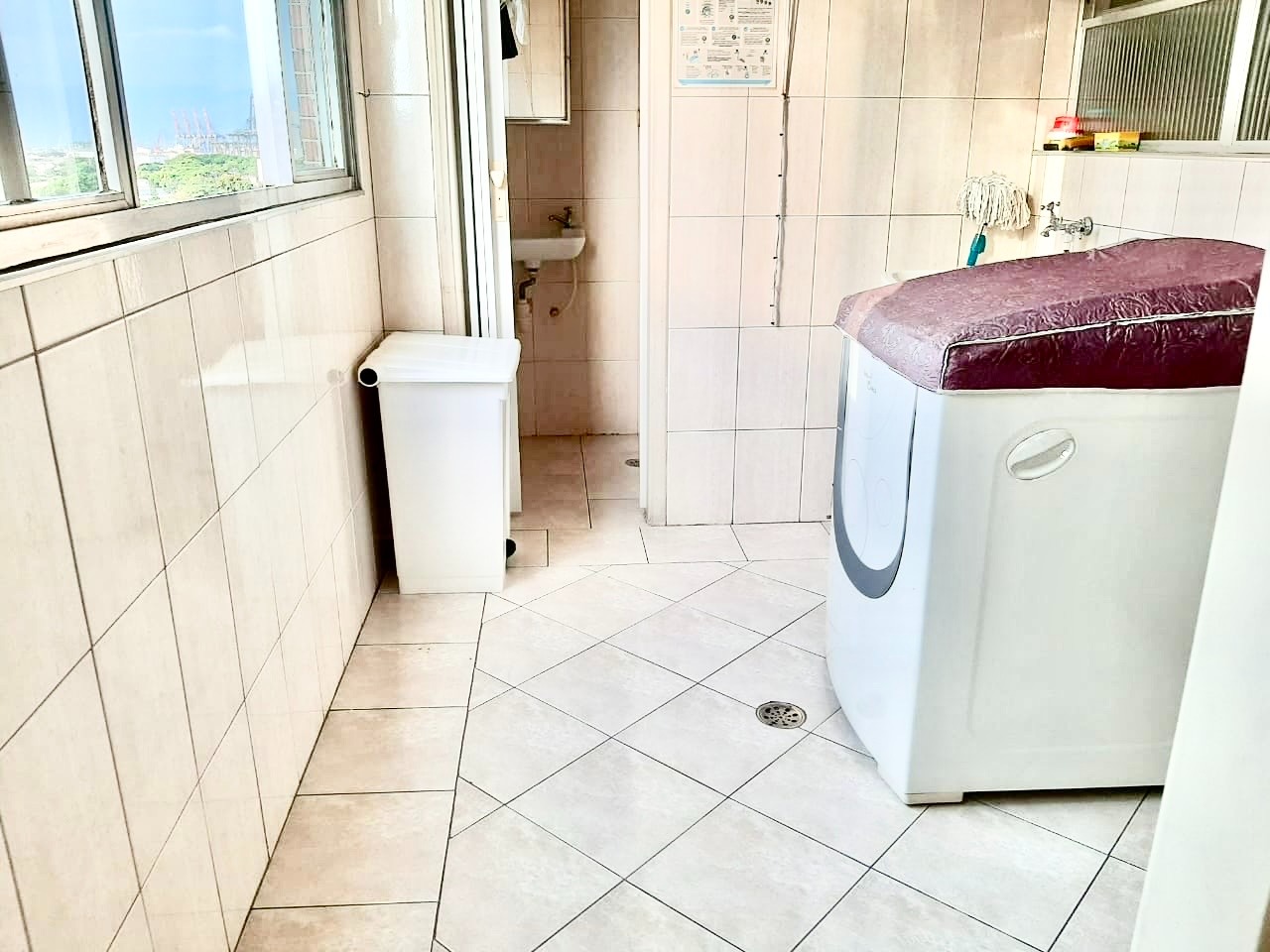 Apartamento à venda no Ponta da Praia: 