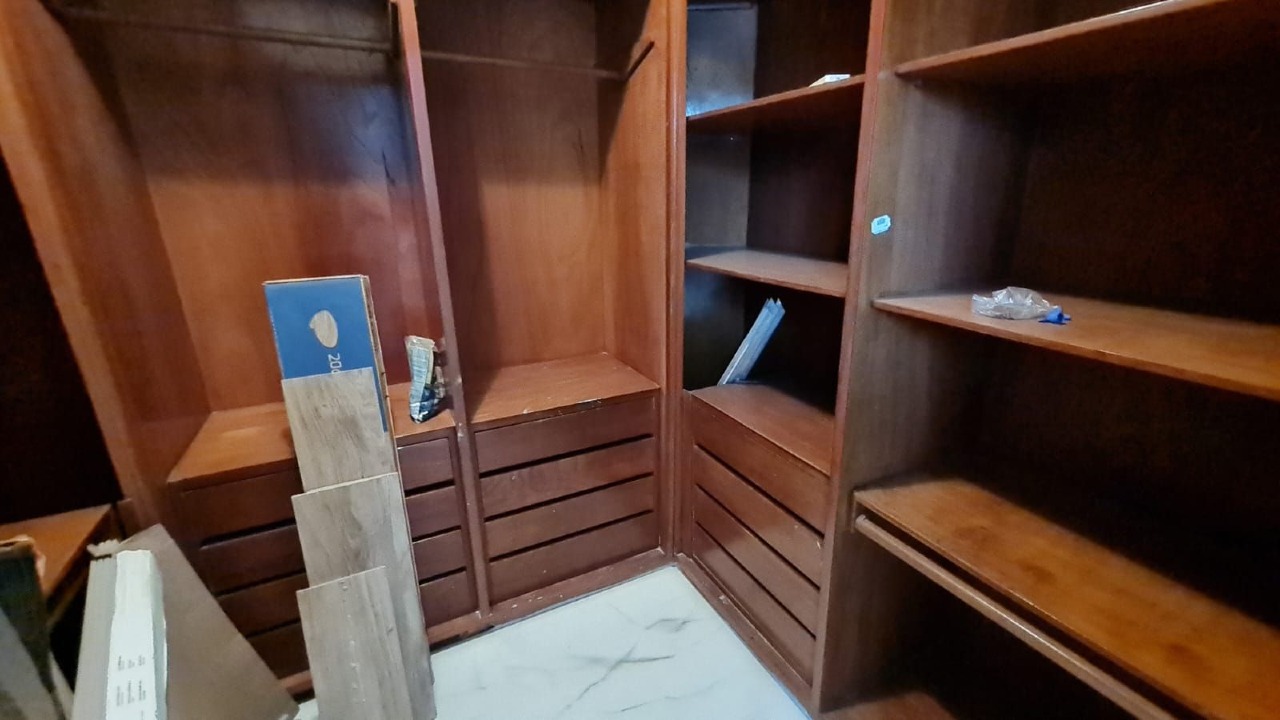 Cobertura à venda no Ponta da Praia: